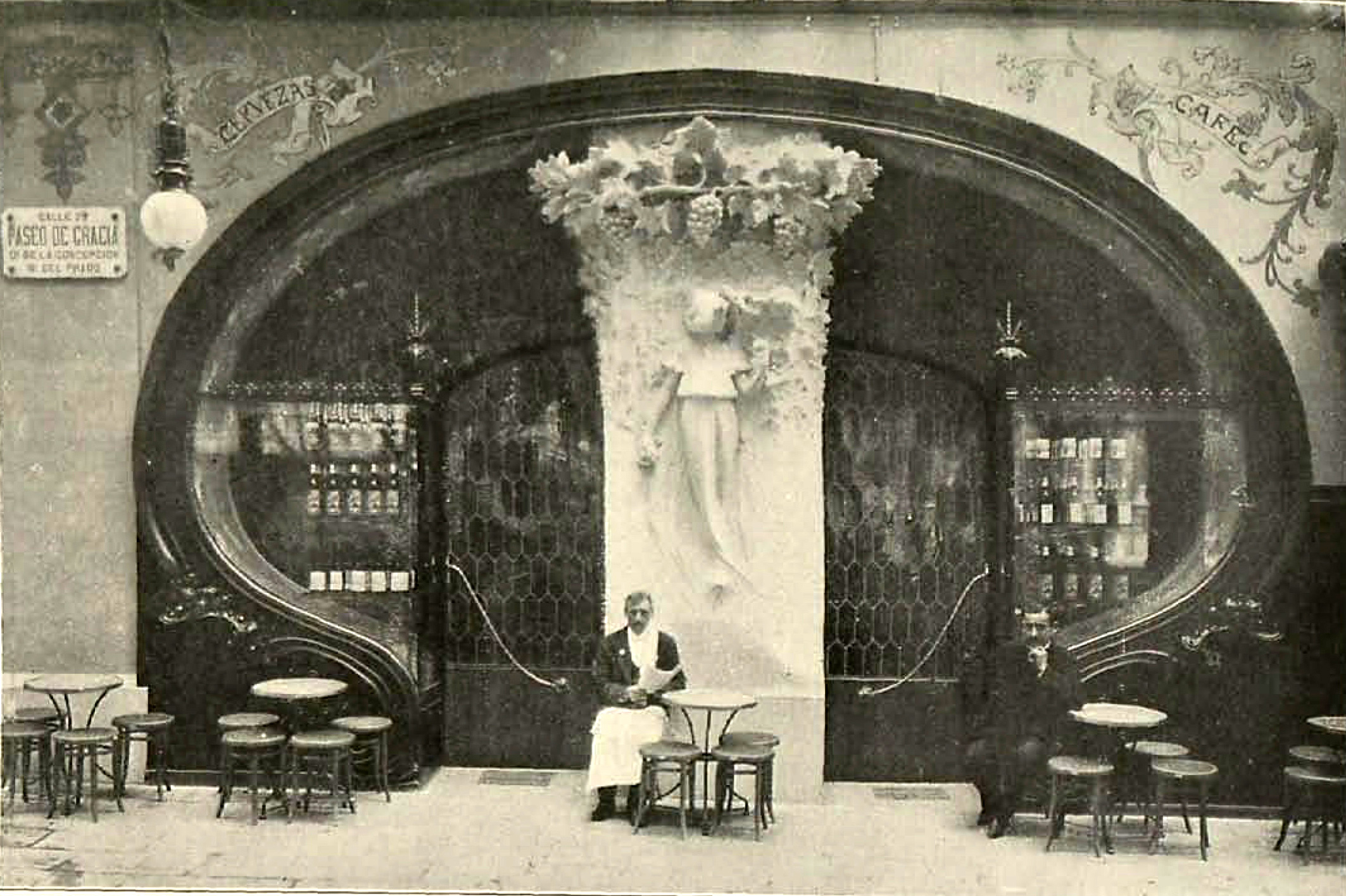 Cafè Torino. Façana del Passeig de Gràcia (1902)